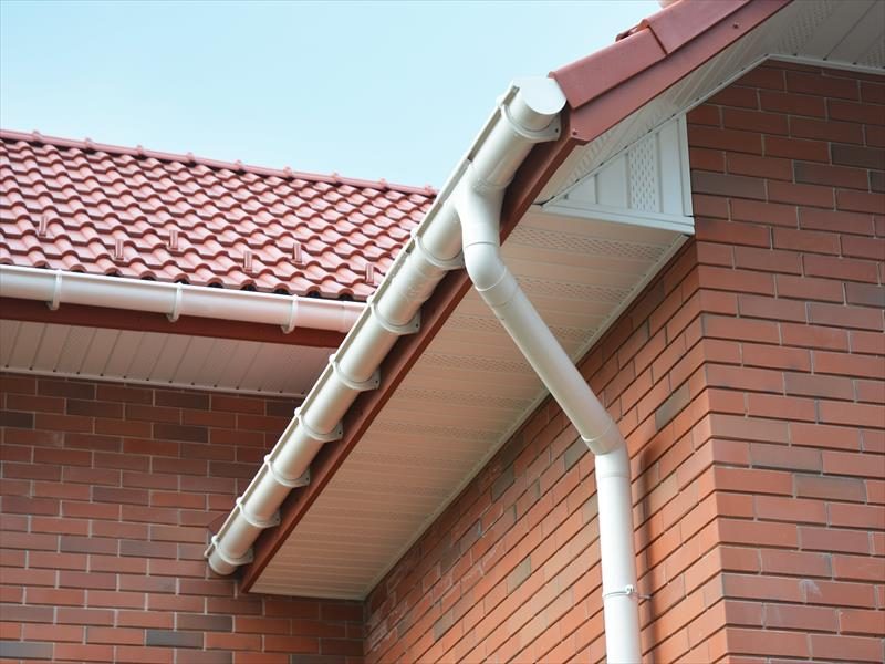 New uPVC guttering and downpipe by Redline Roofing