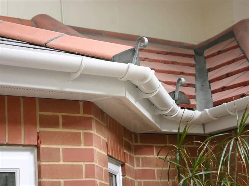 New uPVC guttering and downpipe in Worcestershire